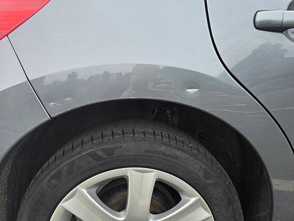 Peugeot 207 21 of 23