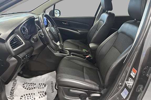 Suzuki S-Cross 10 of 17