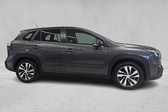 Suzuki S-Cross 6 of 17