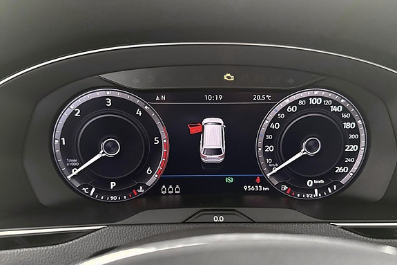 Volkswagen Passat Alltrack 12 of 21