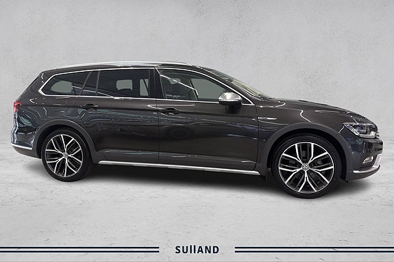 Volkswagen Passat Alltrack 6 of 21