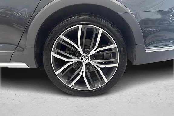 Volkswagen Passat Alltrack 21 of 21