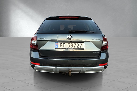 Skoda Octavia Scout 15 of 30