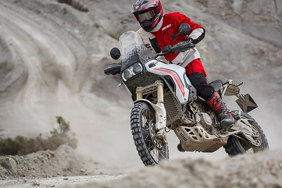Ducati DesertX V2 17 of 18