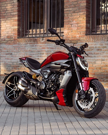Ducati XDiavel V4 3 of 12