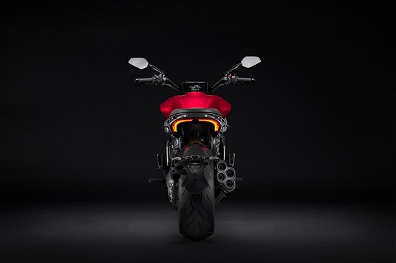 Ducati XDiavel V4 9 of 12