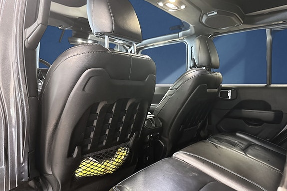 Jeep Wrangler 10 of 20