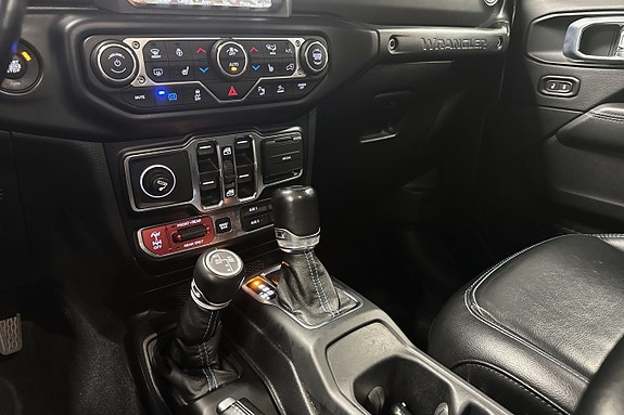 Jeep Wrangler 17 of 20
