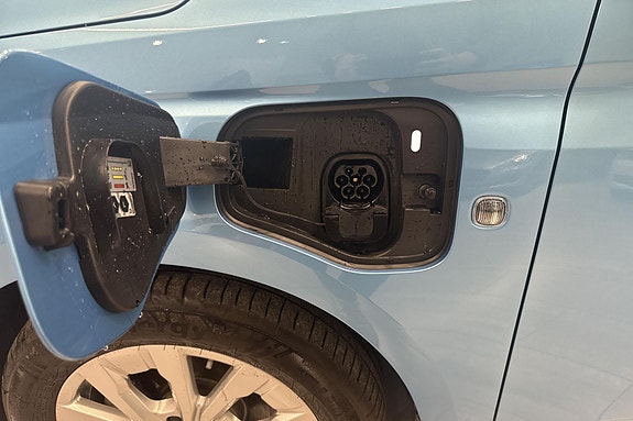 Ford Transit Connect 9 of 23
