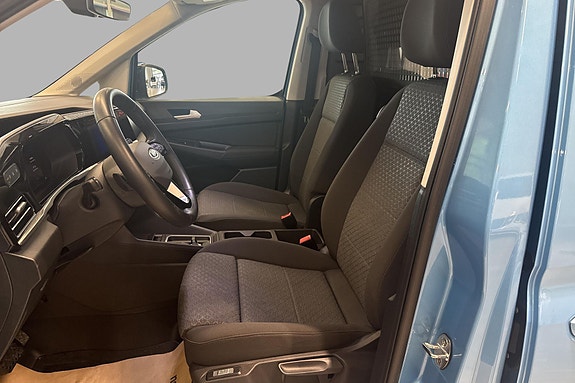 Ford Transit Connect 11 of 23