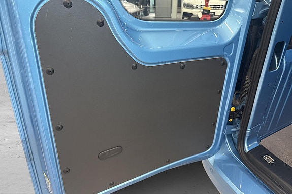 Ford Transit Connect 19 of 23