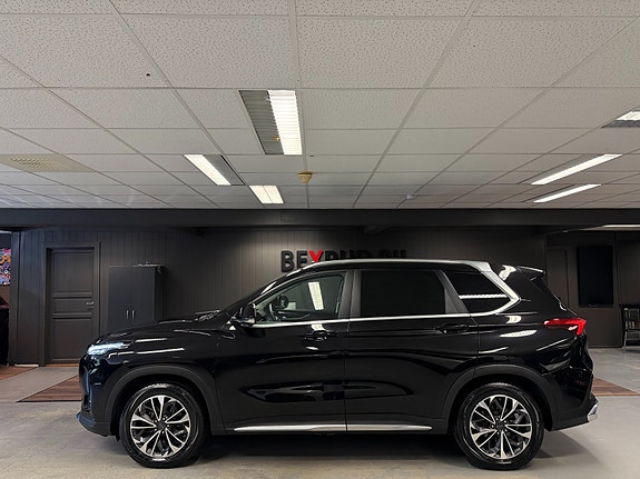 Maxus Euniq 6 2 of 30