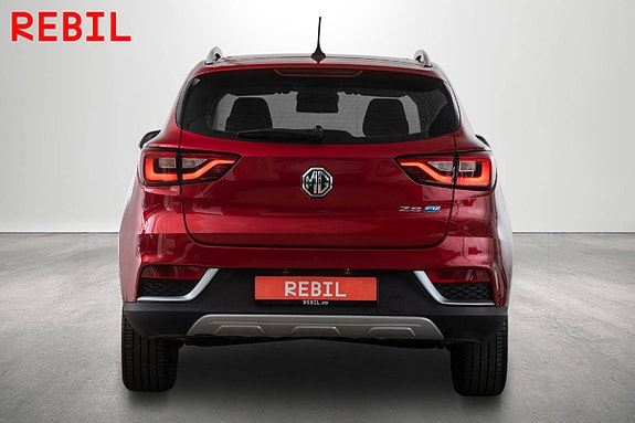 MG ZS EV 6 of 26
