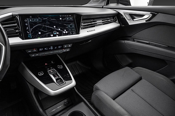 Audi Q4 e-tron 17 of 30