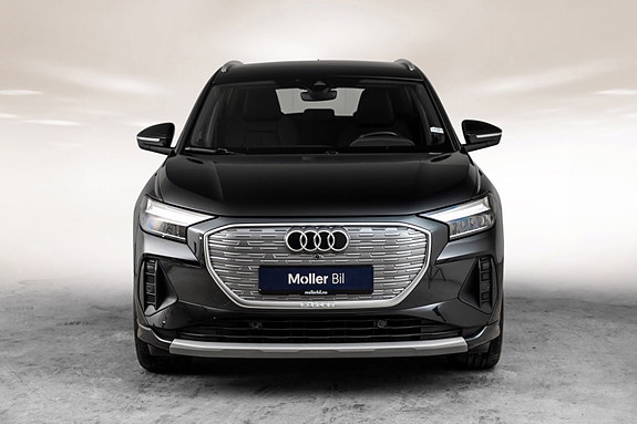 Audi Q4 e-tron 4 of 30