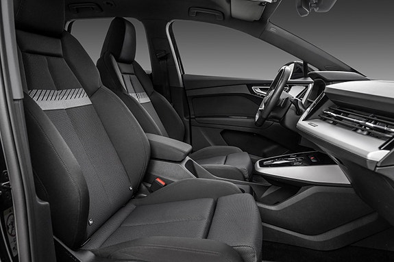 Audi Q4 e-tron 12 of 30