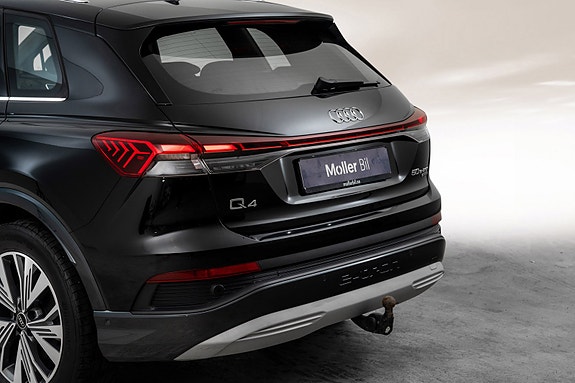 Audi Q4 e-tron 6 of 30