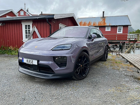 Porsche Macan 4 6 of 26