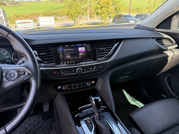 Opel Insignia 20 of 30