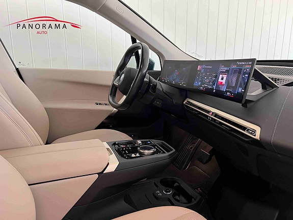BMW iX 19 of 30
