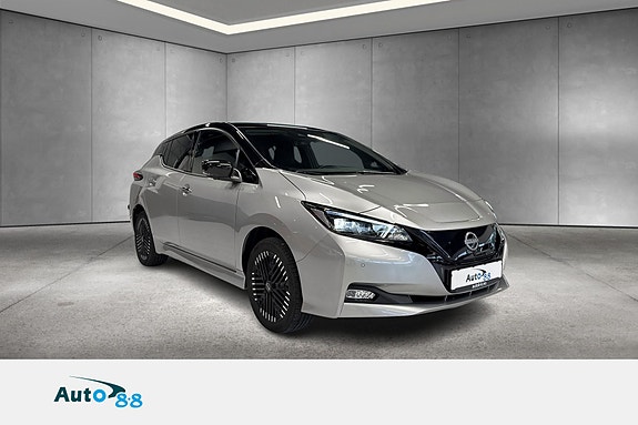 Nissan Leaf 5 of 20