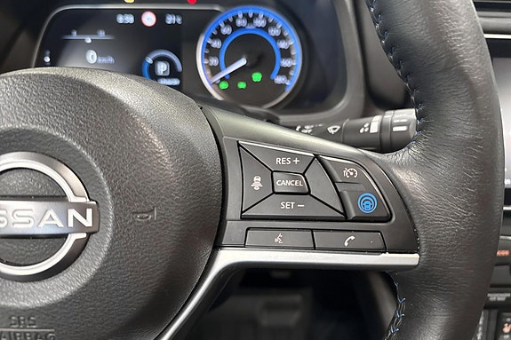 Nissan Leaf 12 of 20