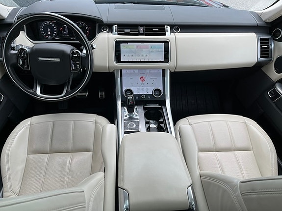 Land Rover Range Rover Sport 10 of 30