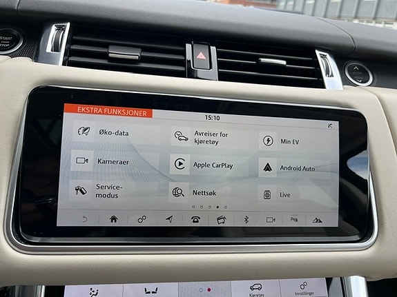 Land Rover Range Rover Sport 17 of 30
