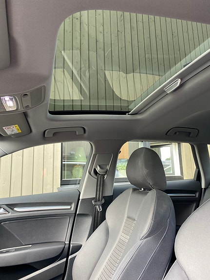 Audi e-tron 15 of 15