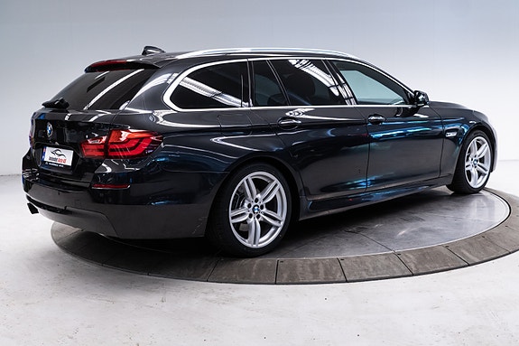 BMW 520i 9 of 30