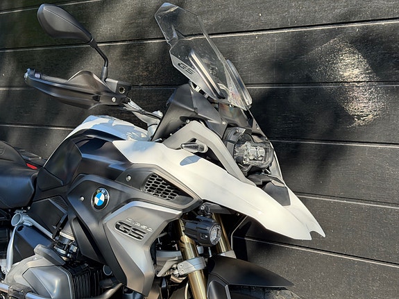 BMW R 1250 GS DYNAMIC ESA / VARIO / LED / VARMESETE / 16.30 2 of 25