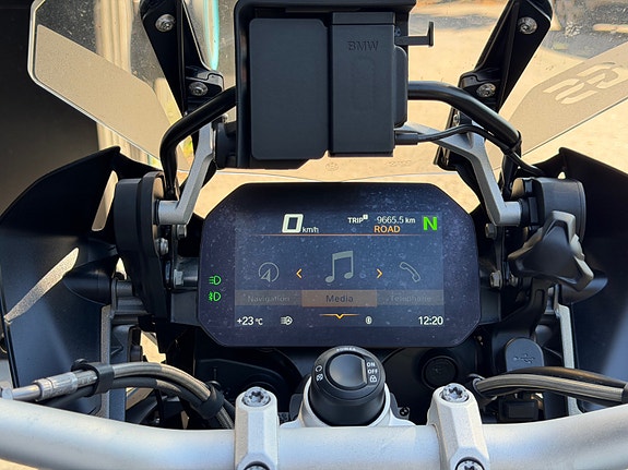 BMW R 1250 GS DYNAMIC ESA / VARIO / LED / VARMESETE / 16.30 18 of 25