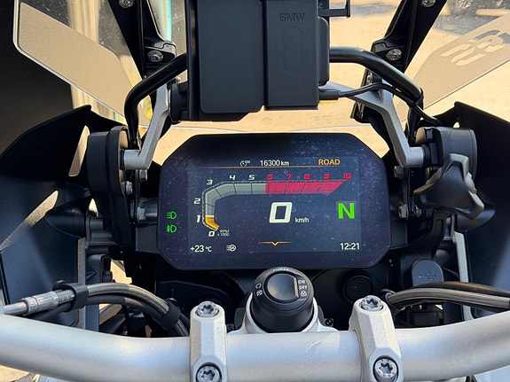 BMW R 1250 GS DYNAMIC ESA / VARIO / LED / VARMESETE / 16.30 19 of 25