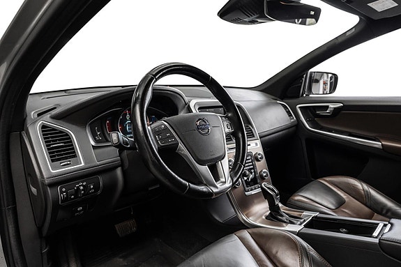 Volvo XC60 12 of 30
