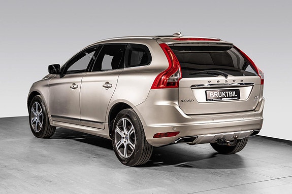 Volvo XC60 4 of 30