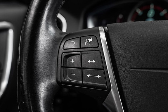 Volvo XC60 18 of 30