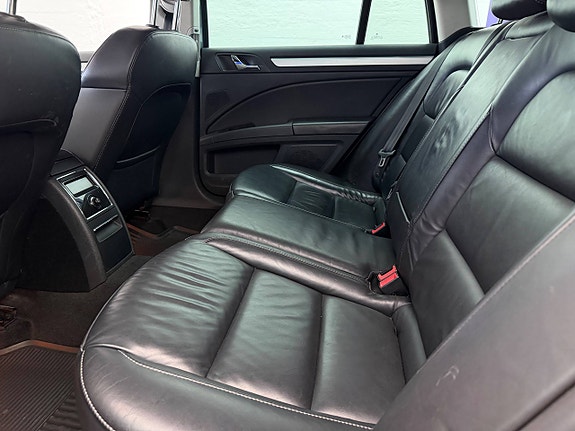 Skoda Superb 24 of 30