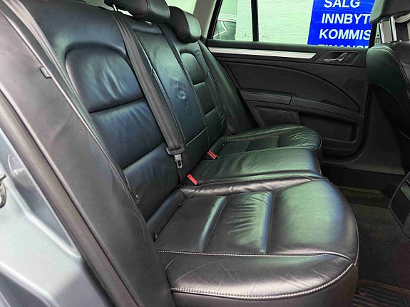 Skoda Superb 22 of 30