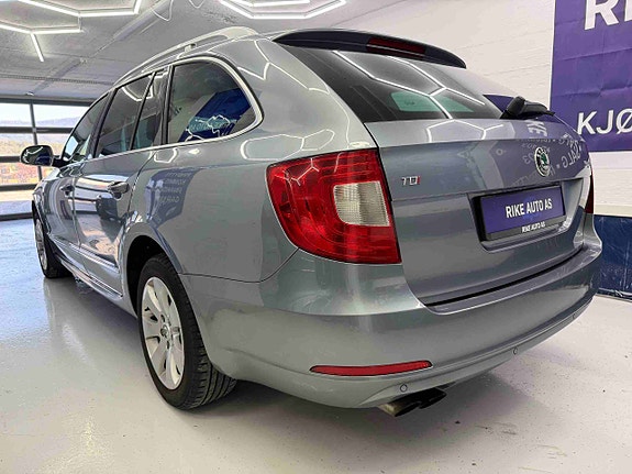 Skoda Superb 6 of 30