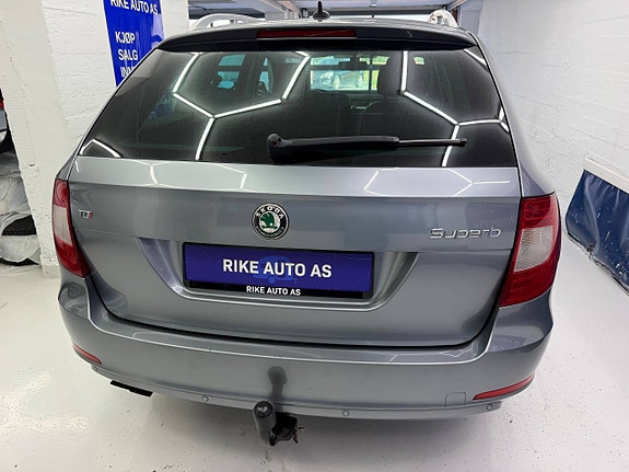 Skoda Superb 12 of 30