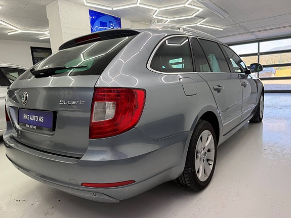 Skoda Superb 11 of 30