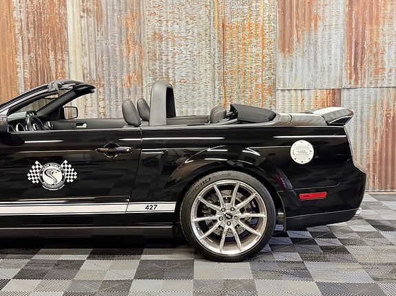 Ford Mustang 11 of 30