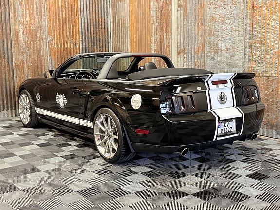 Ford Mustang 9 of 30