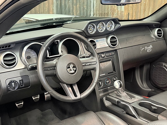 Ford Mustang 20 of 30