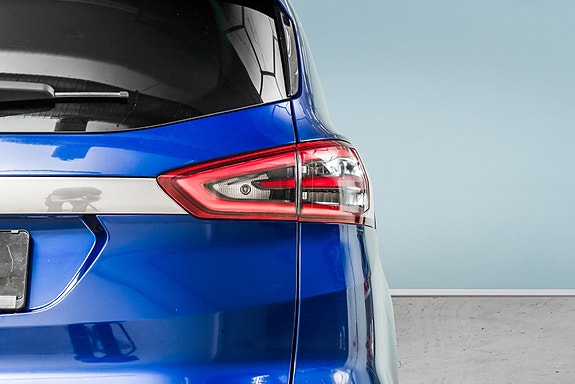Ford S-MAX 11 of 30
