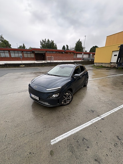 Hyundai Kona 2 of 30