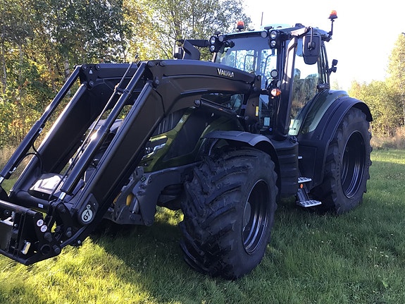 Valtra T235DST