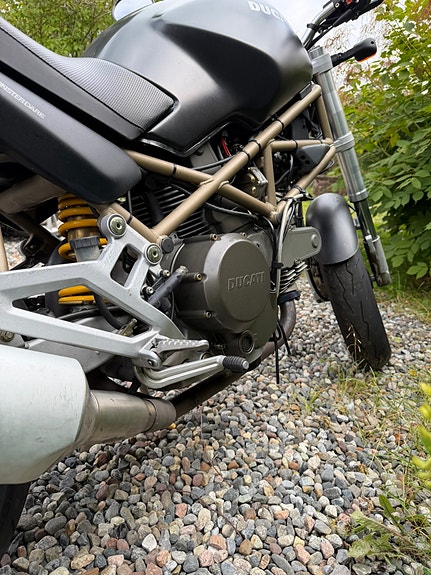 Ducati Monster 600 10 of 17