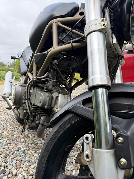 Ducati Monster 600 12 of 17