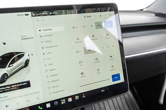 Tesla Model 3 18 of 30